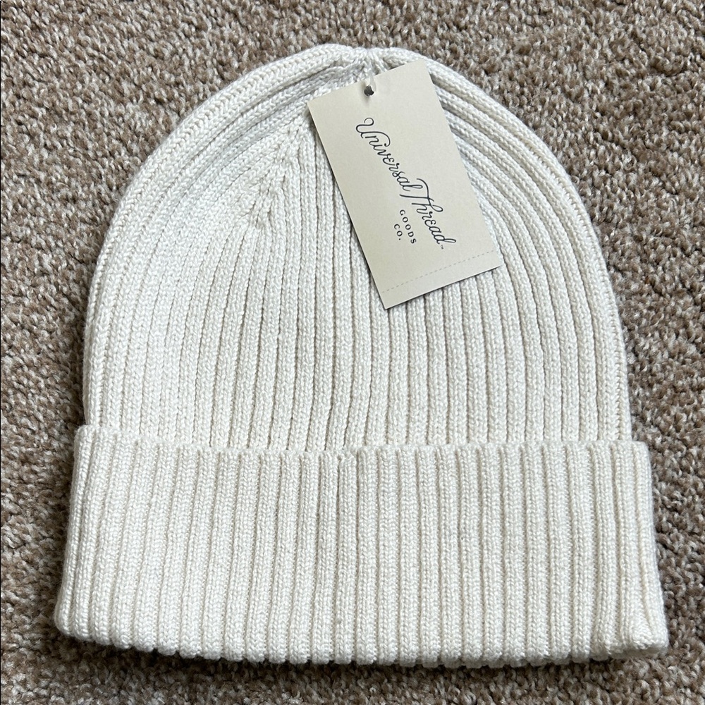 NWT Universal Thread Essential Cuffed Beanie